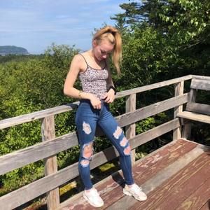 Meet your Posher, Faye